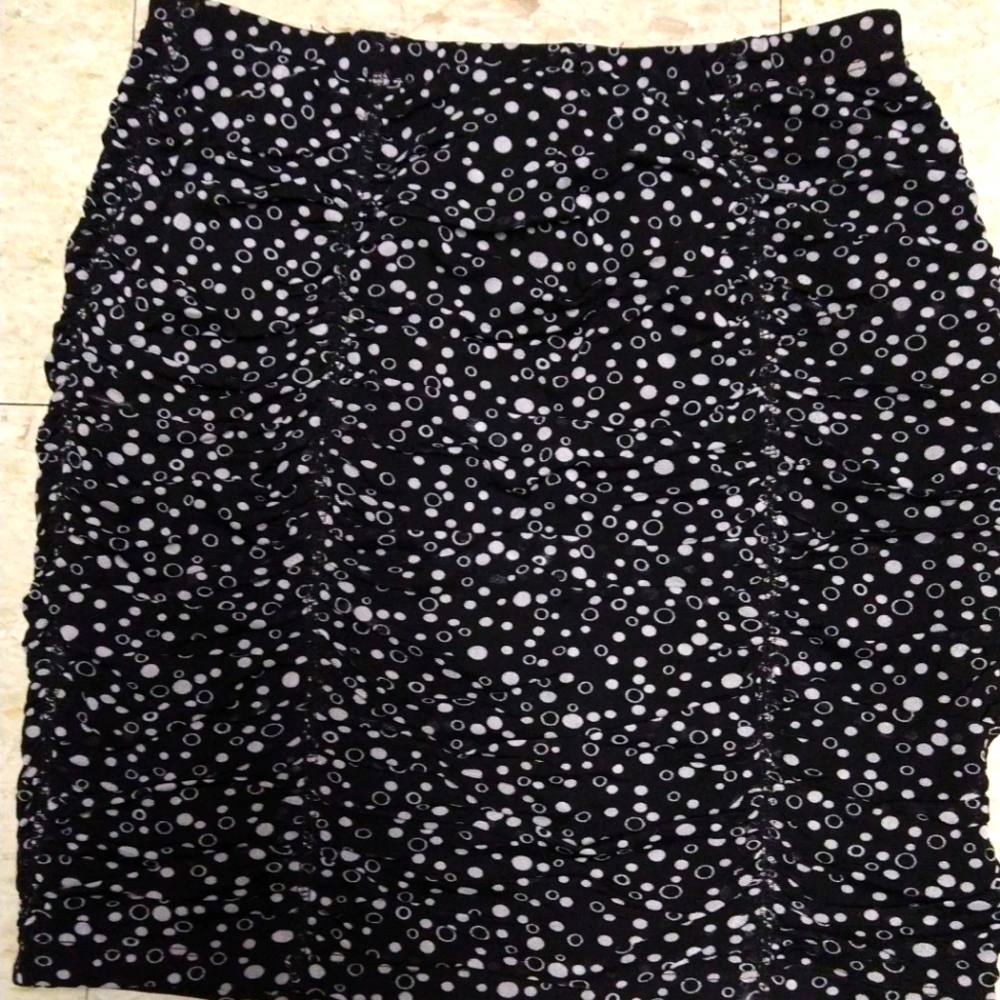 4/$25 polka dot ruched mini skirt